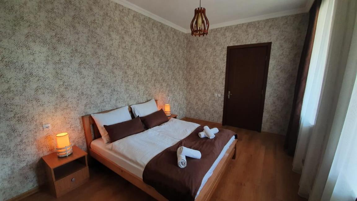 Guest House Sandro Stepantsminda Exterior photo