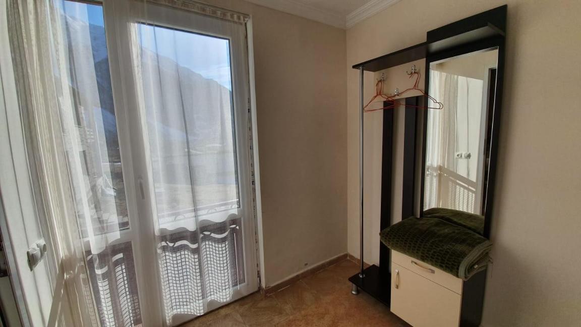 Guest House Sandro Stepantsminda Exterior photo